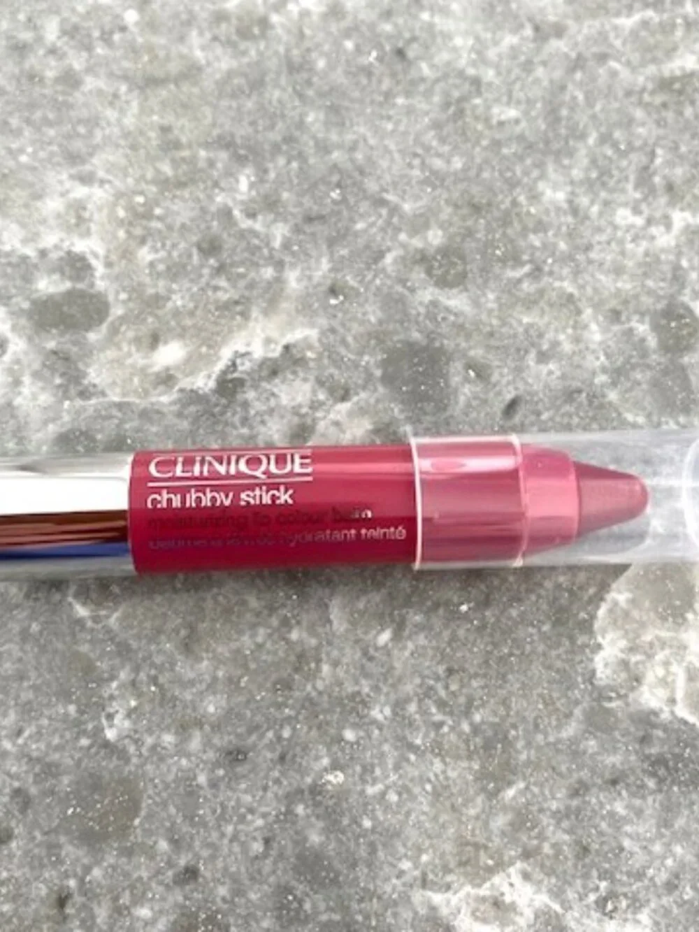 Clinique Chubby Stick Moisturizing Lip Balm Super Strawberry